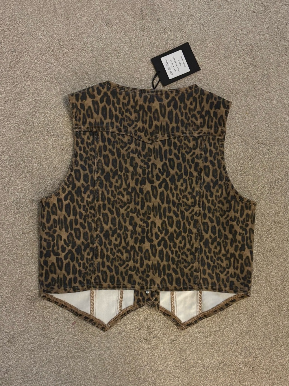 NWT Wild Oak Boutique Medium Leopard Vest - Picture 3 of 3